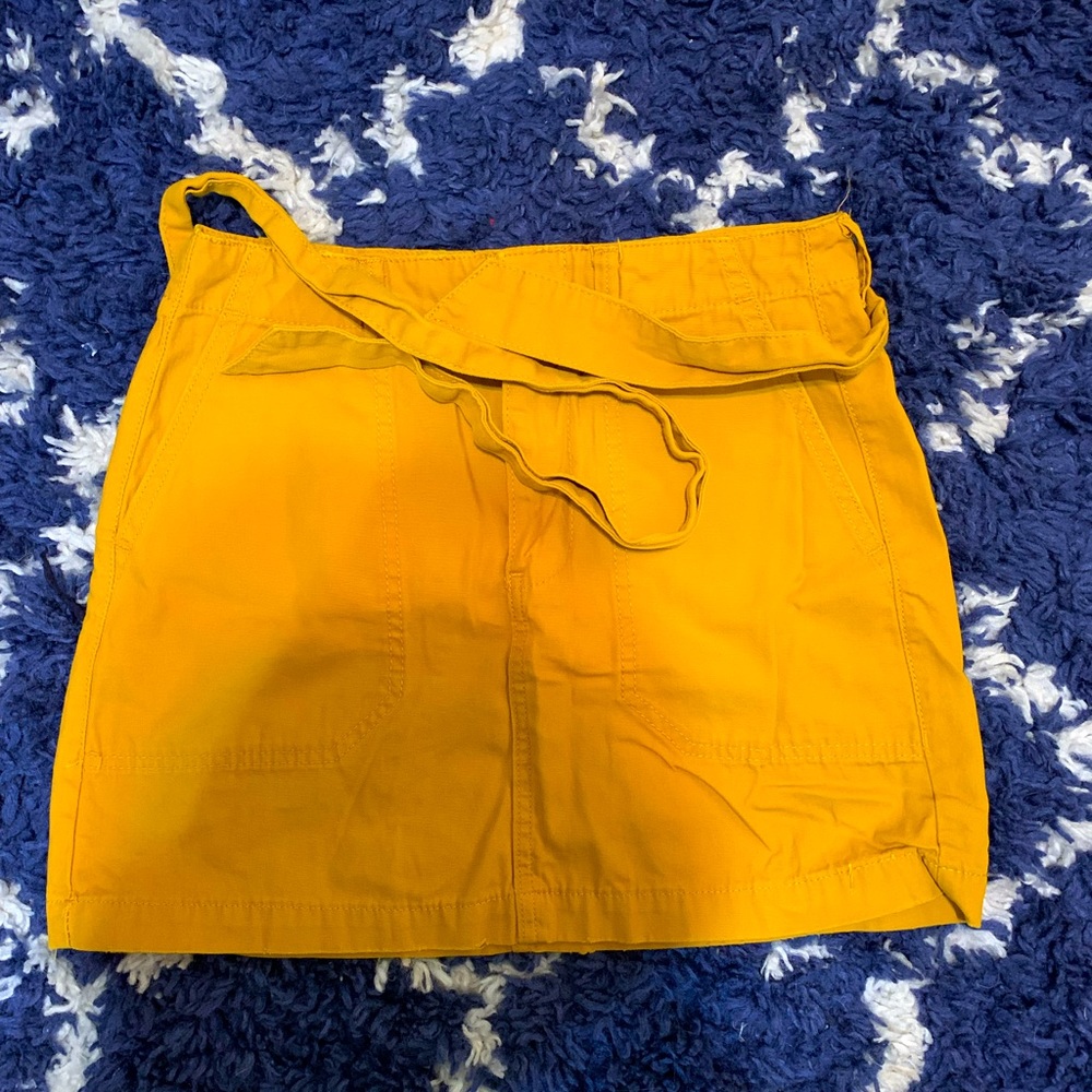 Mustard skirt